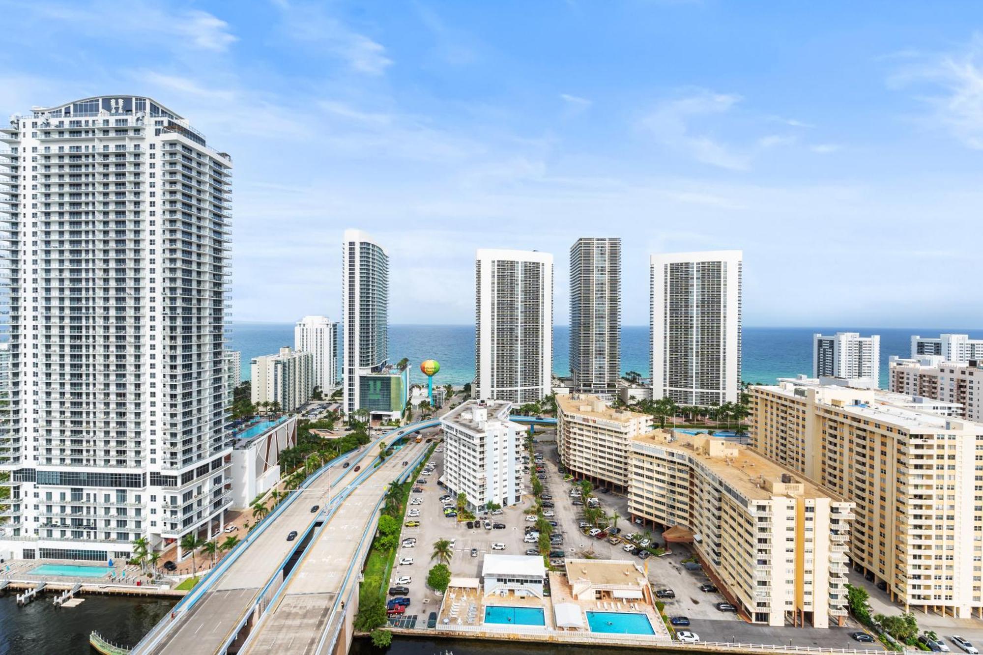 Beachwalk Resort - Vip Tower - Oceanview Unit 3 Bedroom & 3 Bathroom Hallandale Beach Esterno foto