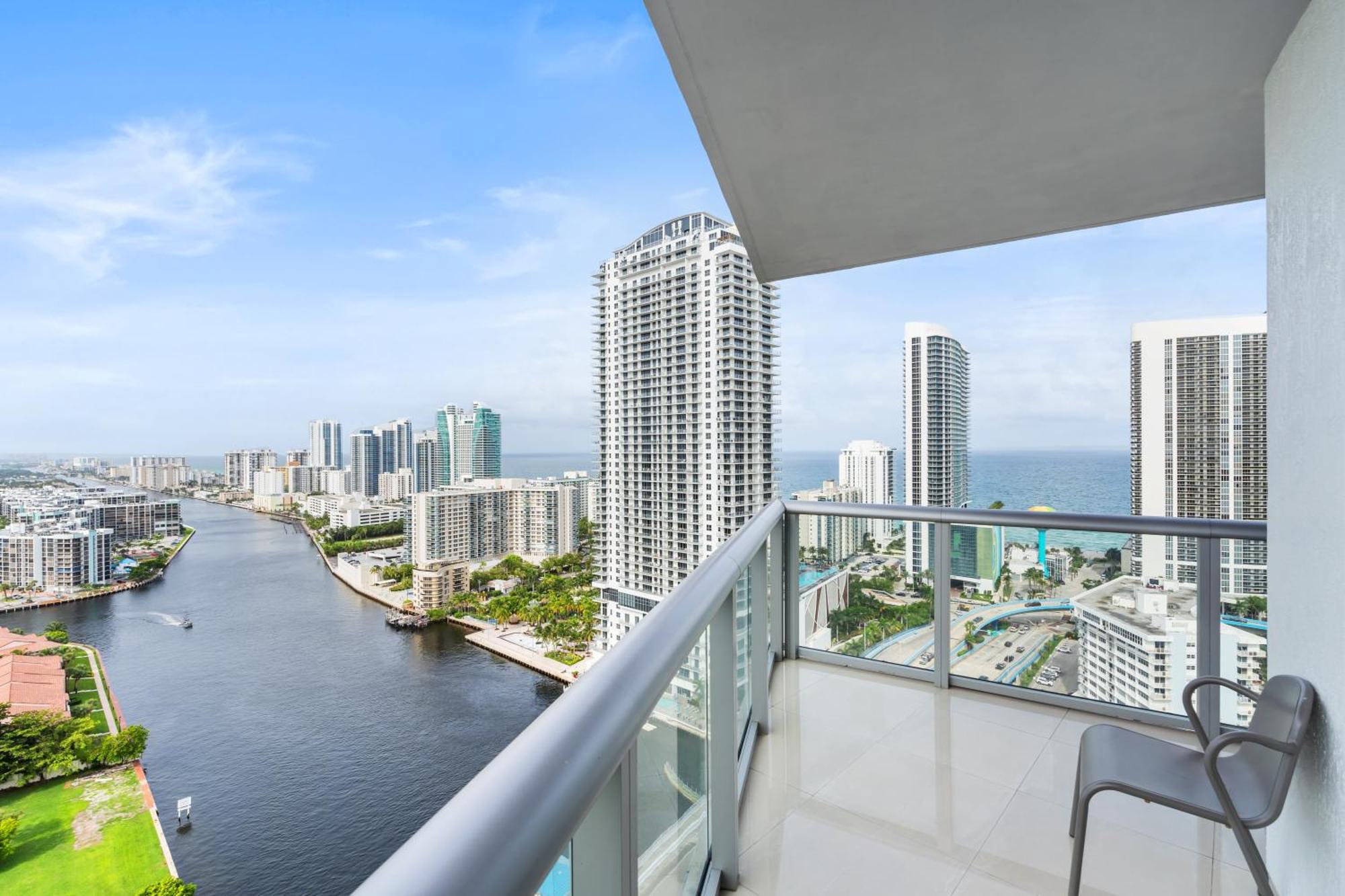 Beachwalk Resort - Vip Tower - Oceanview Unit 3 Bedroom & 3 Bathroom Hallandale Beach Esterno foto